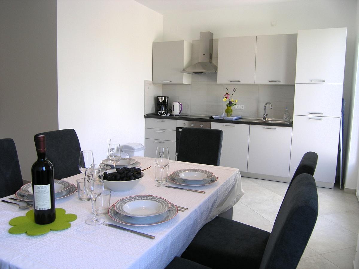 קרק Apartman Danijel מראה חיצוני תמונה