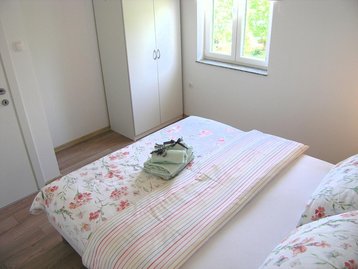 קרק Apartman Danijel מראה חיצוני תמונה