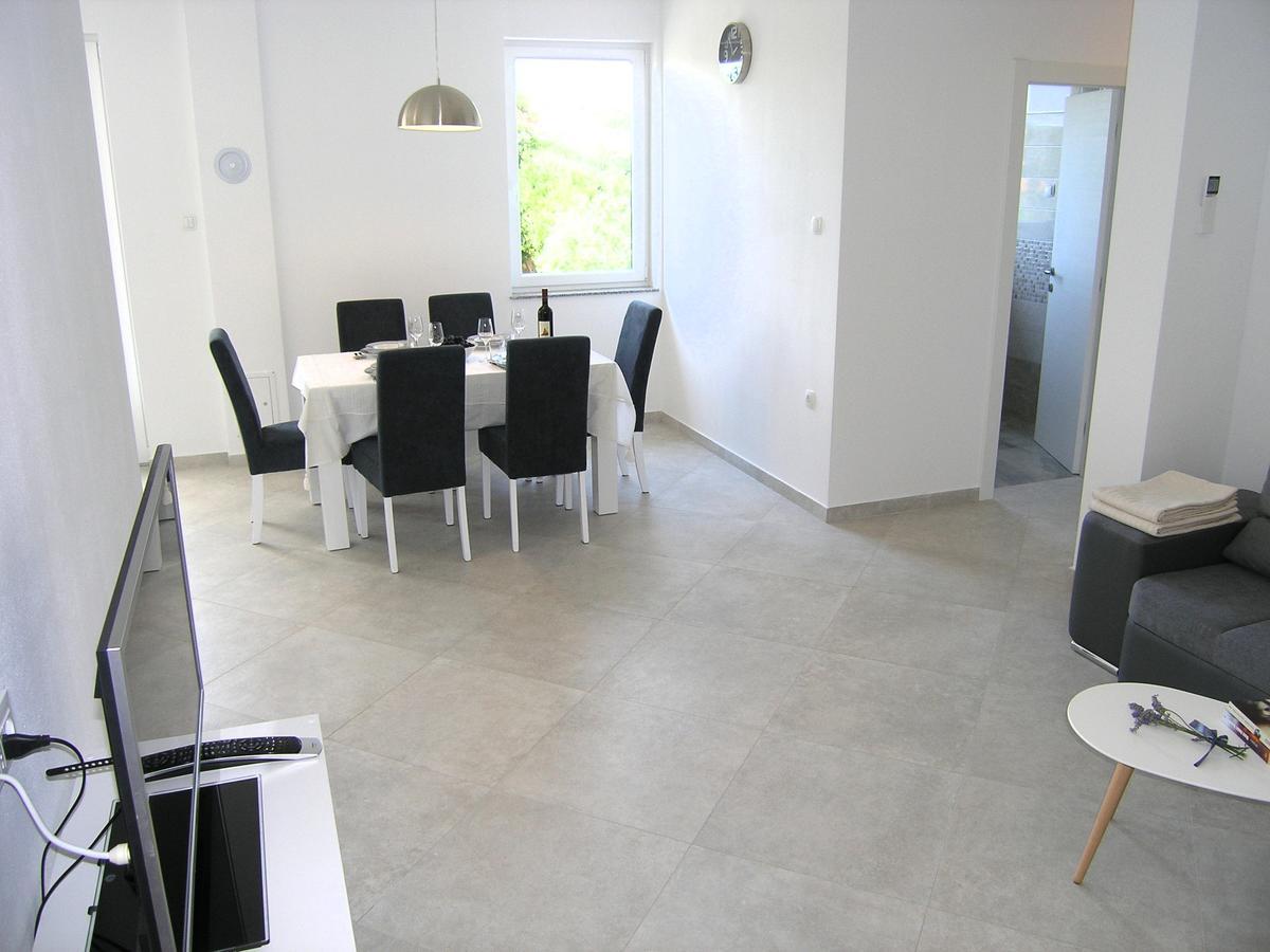 קרק Apartman Danijel מראה חיצוני תמונה
