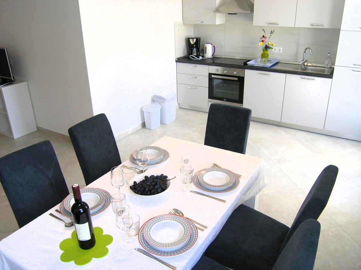 קרק Apartman Danijel מראה חיצוני תמונה